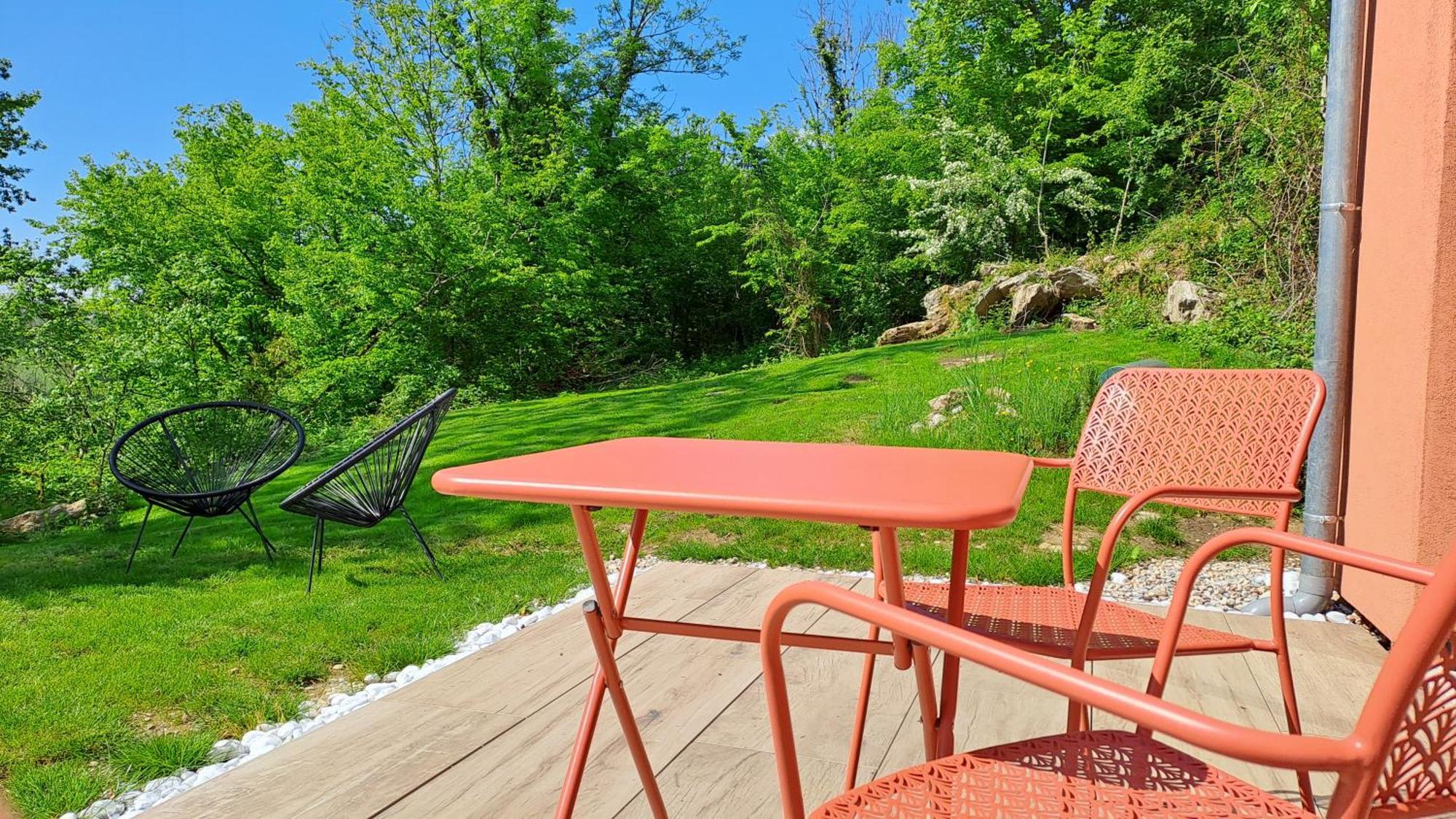 Logement Neuf A 2 Pas Du Lac La Bridoire Dış mekan fotoğraf